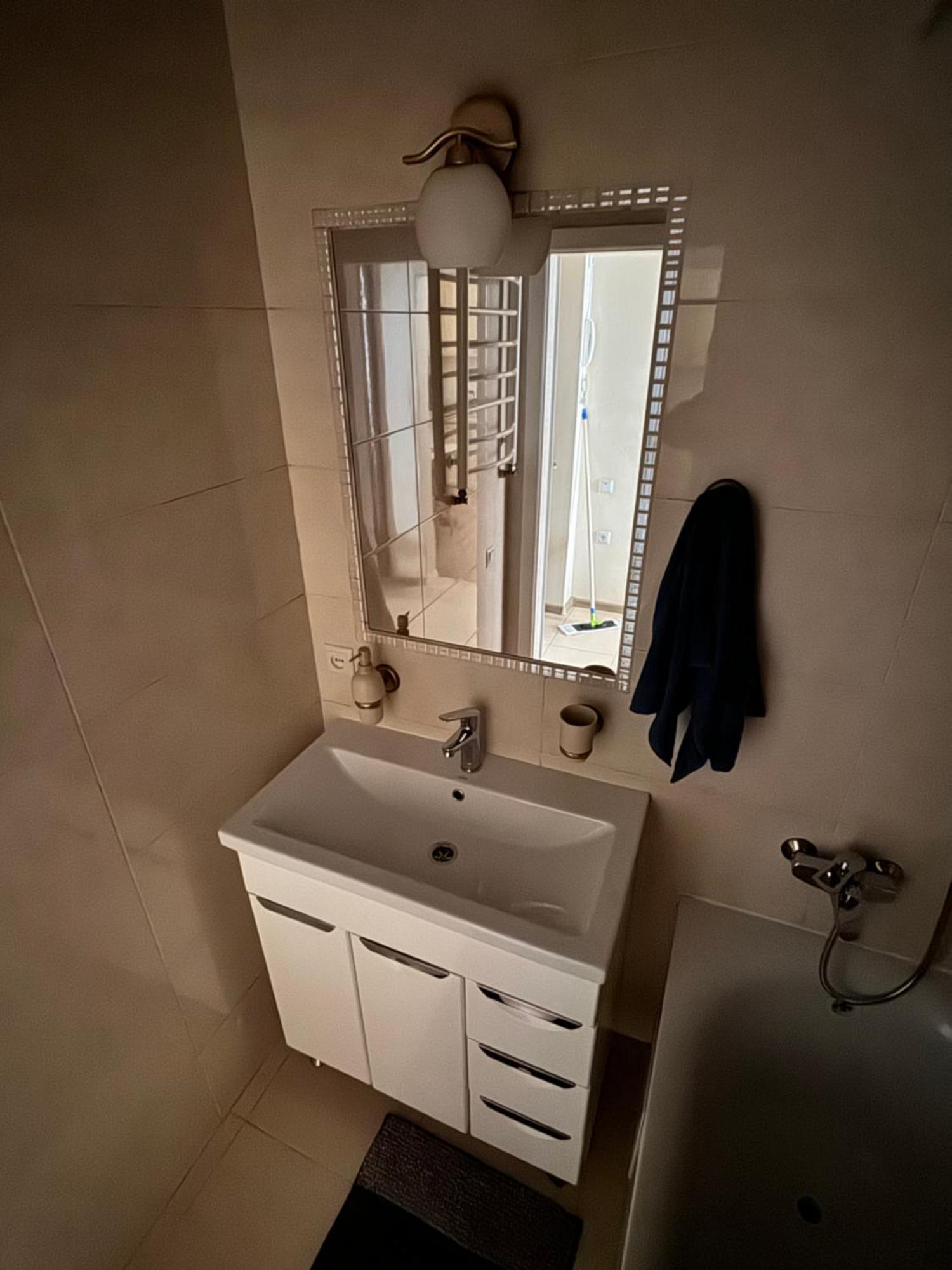 Apartamenty Kulisha 25 Lviv Exteriör bild